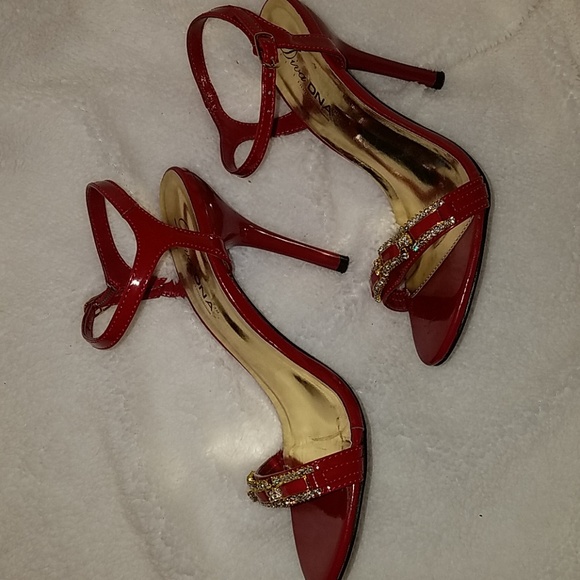 Ruby Red, Gold & Rhinestone High-Heels! - Picture 2 of 4